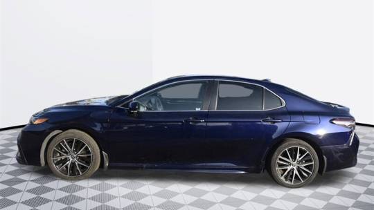 2022 Toyota Camry Hybrid SE — Sedan — 112,808 mi — Midway City, CA