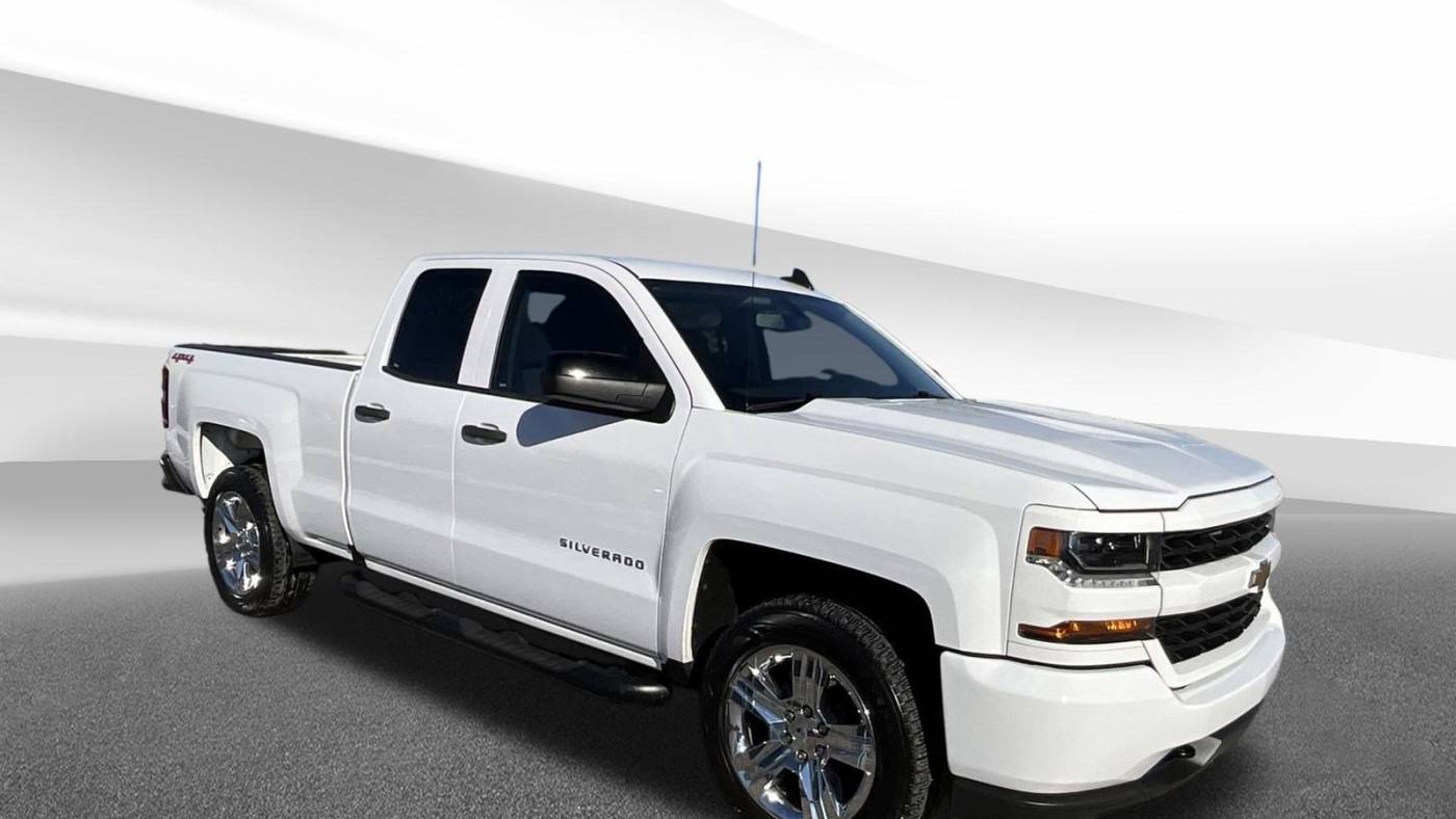 2018 Chevrolet Silverado 1500 Custom — Pickup Truck — 47,457 mi — Crystal Lake, IL