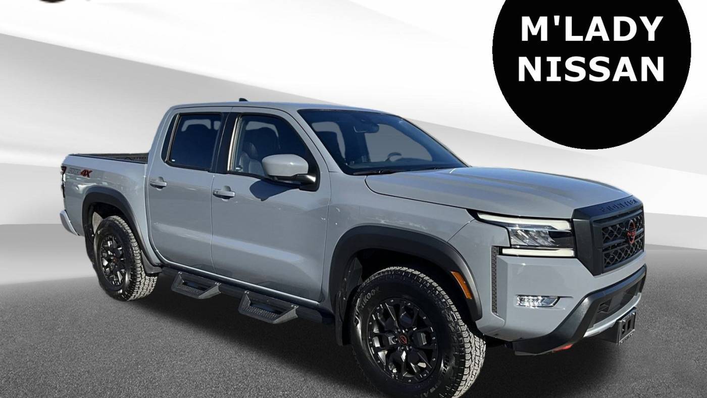 2023 Nissan Frontier PRO-4X — Pickup Truck — 10,586 mi — Crystal Lake, IL