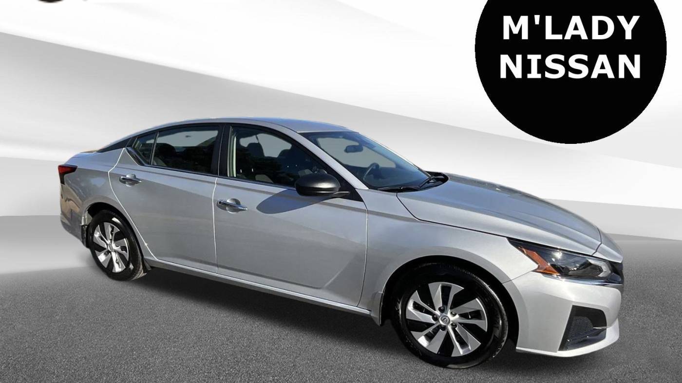 2024 Nissan Altima S — Sedan — 5,946 mi — Crystal Lake, IL