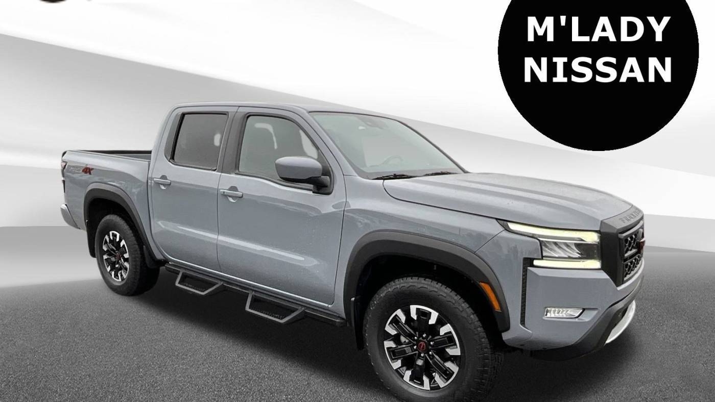 2023 Nissan Frontier PRO-4X — Pickup Truck — 8,687 mi — Crystal Lake, IL