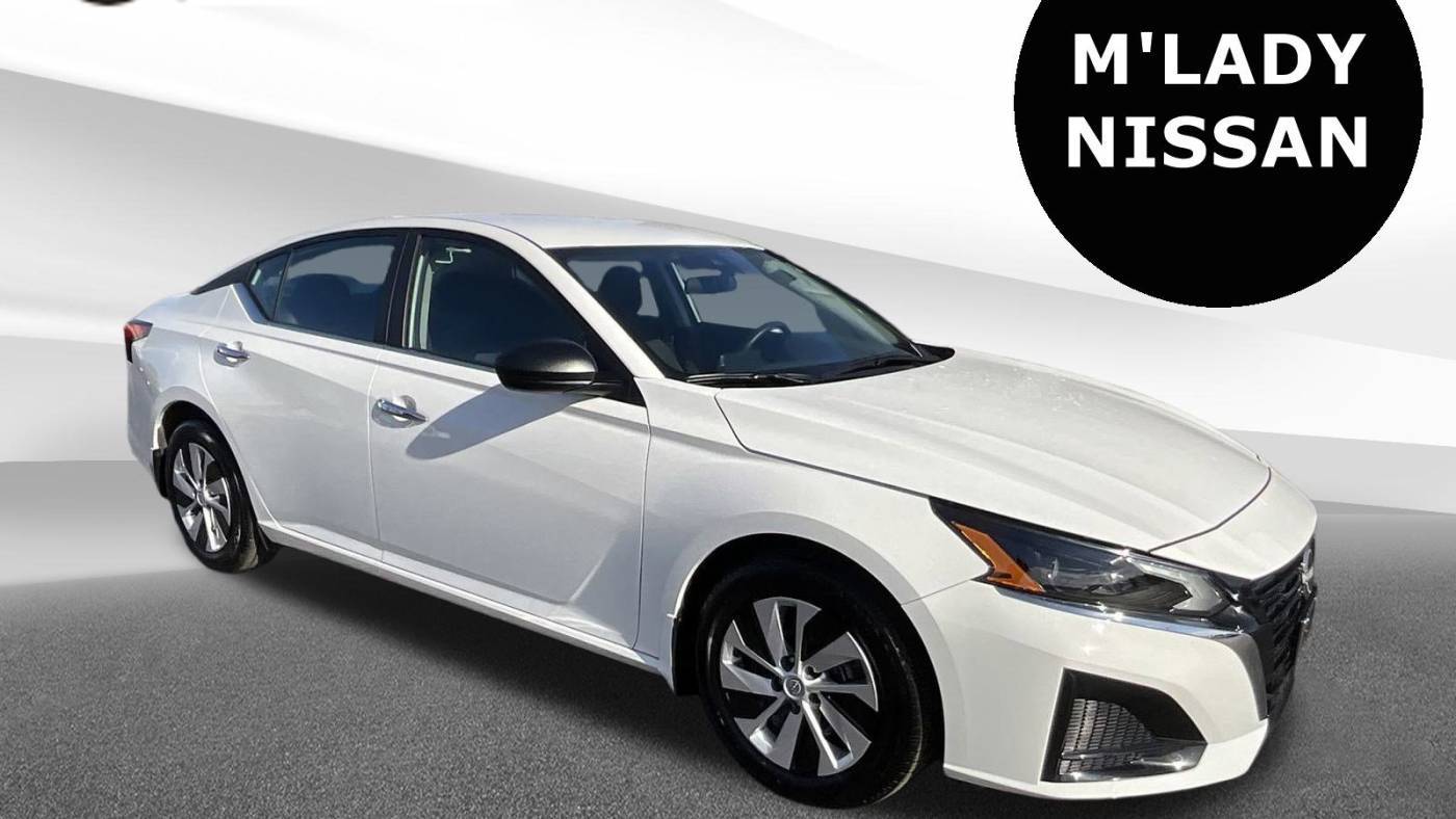 2024 Nissan Altima S — Sedan — 6,714 mi — Crystal Lake, IL
