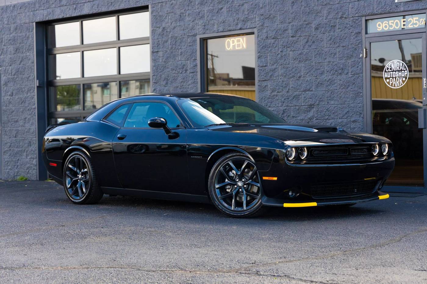 2022 Dodge Challenger R/T — Coupe — 5,488 mi — Aurora, CO