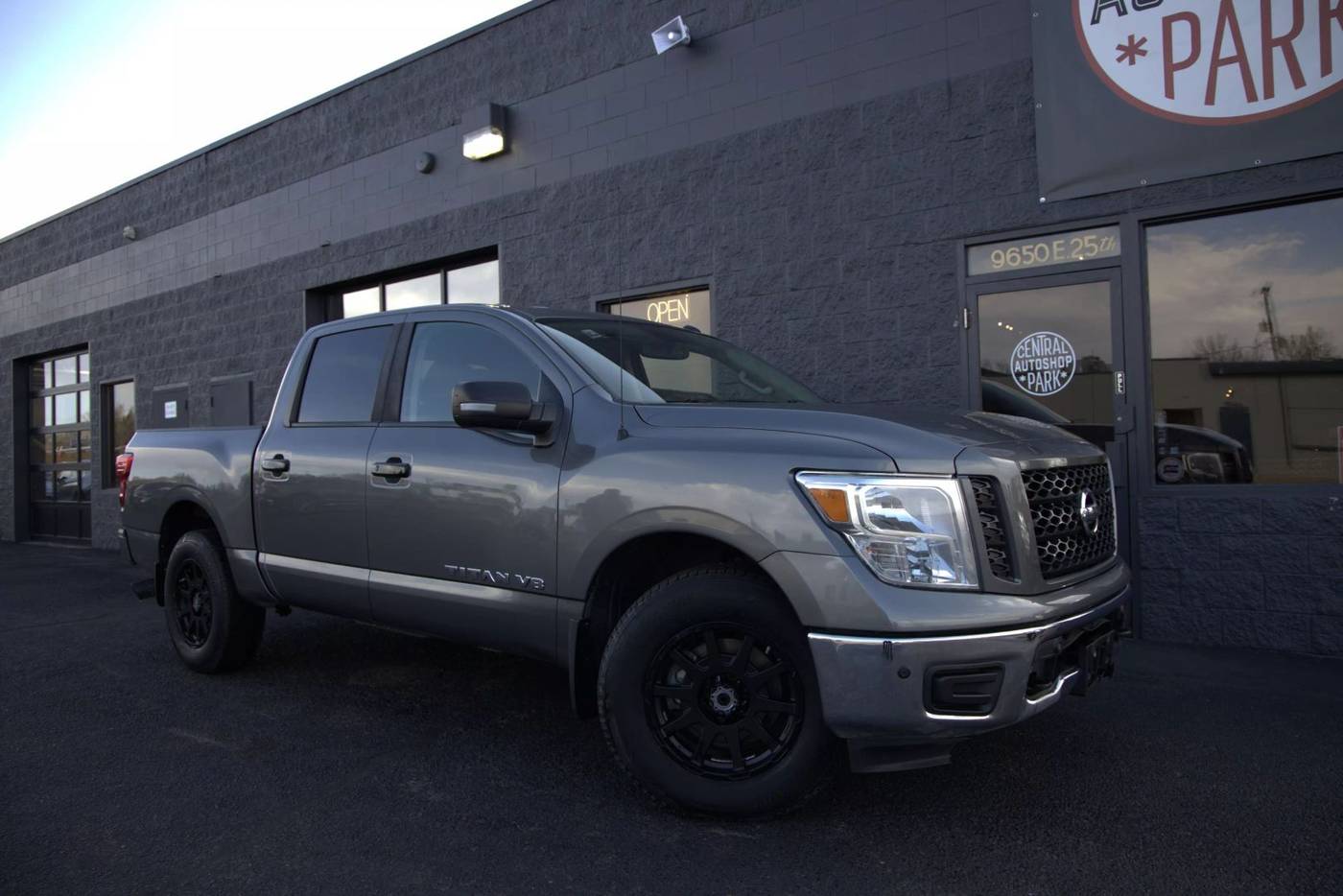 2019 Nissan Titan SV — Pickup Truck — 75,817 mi — Aurora, CO