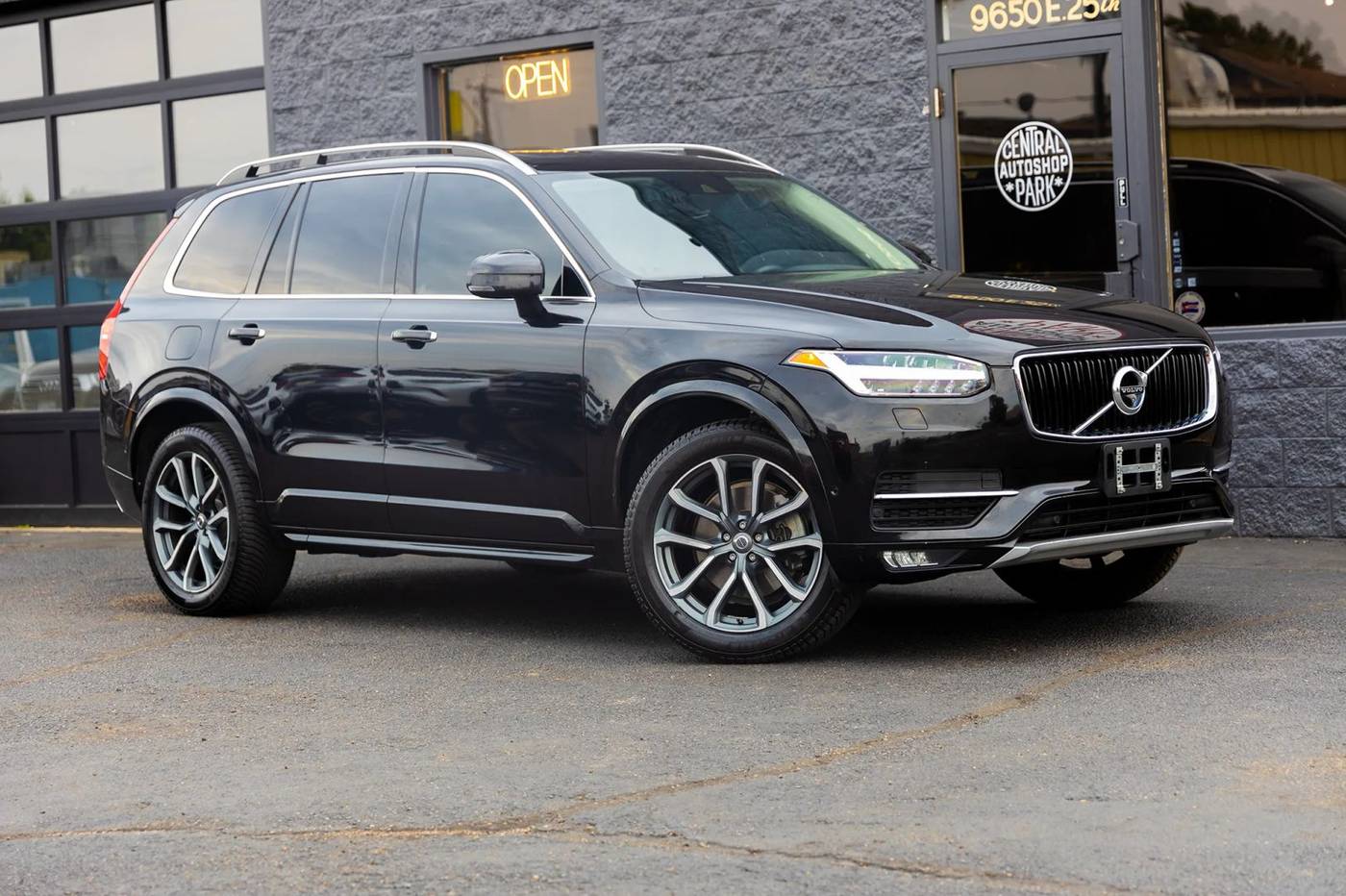 2017 Volvo XC90 Momentum — SUV — 113,842 mi — Aurora, CO