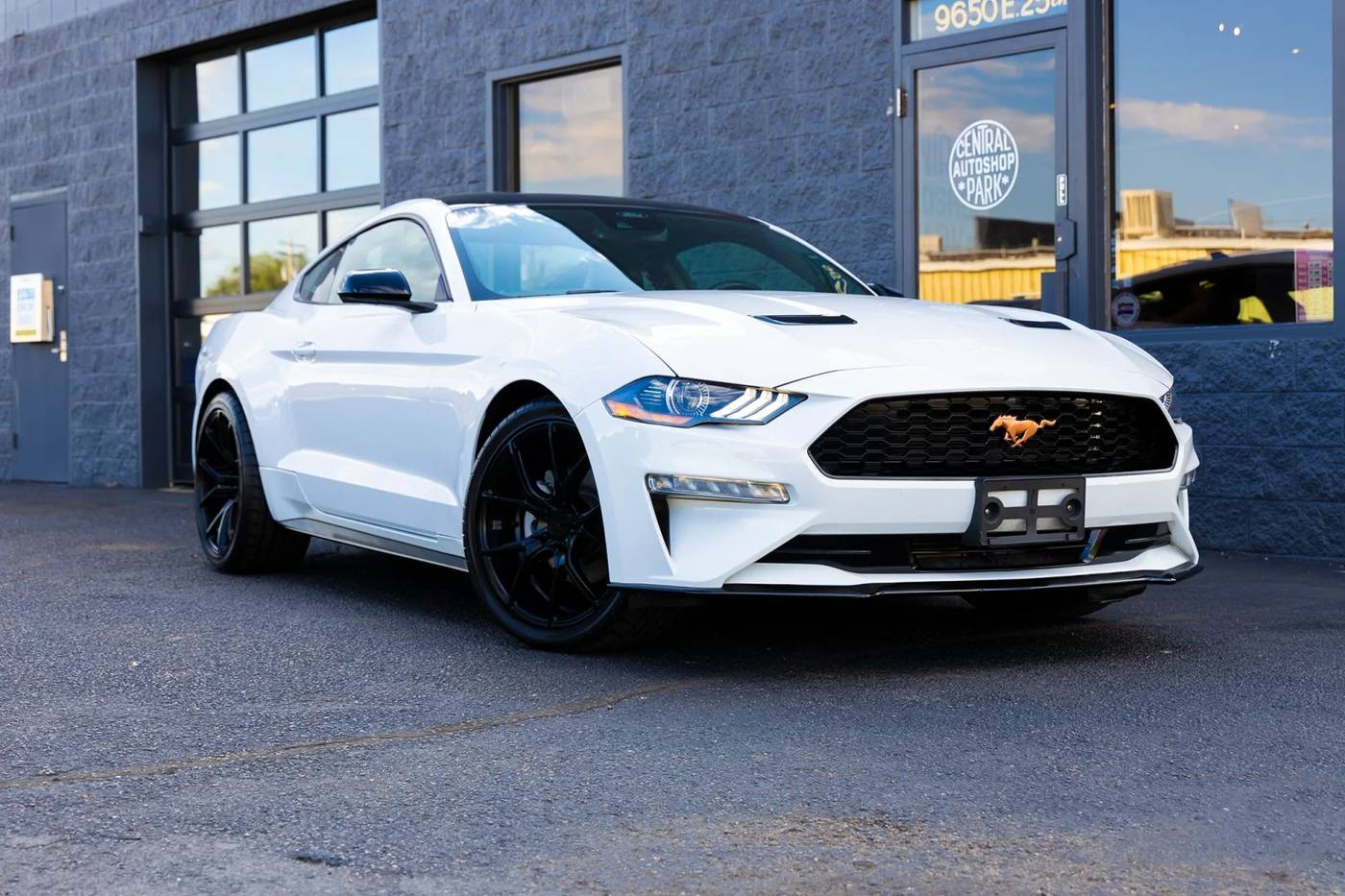 2022 Ford Mustang EcoBoost Premium — Coupe — 42,282 mi — Aurora, CO