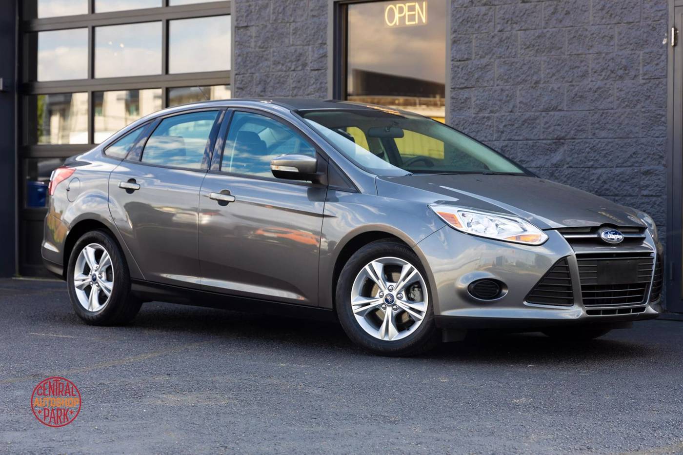 2013 Ford Focus SE — Sedan — 42,548 mi — Aurora, CO
