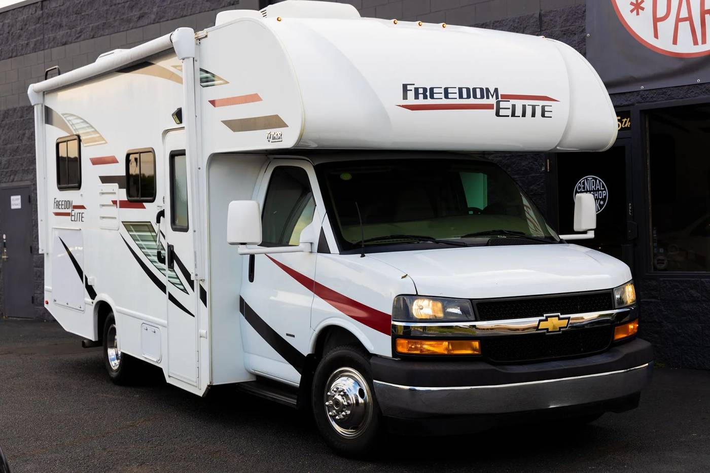 2019 Chevrolet Express Commercial Cutaway 3500 — Chassis Cab Truck — 23,202 mi — Aurora, CO
