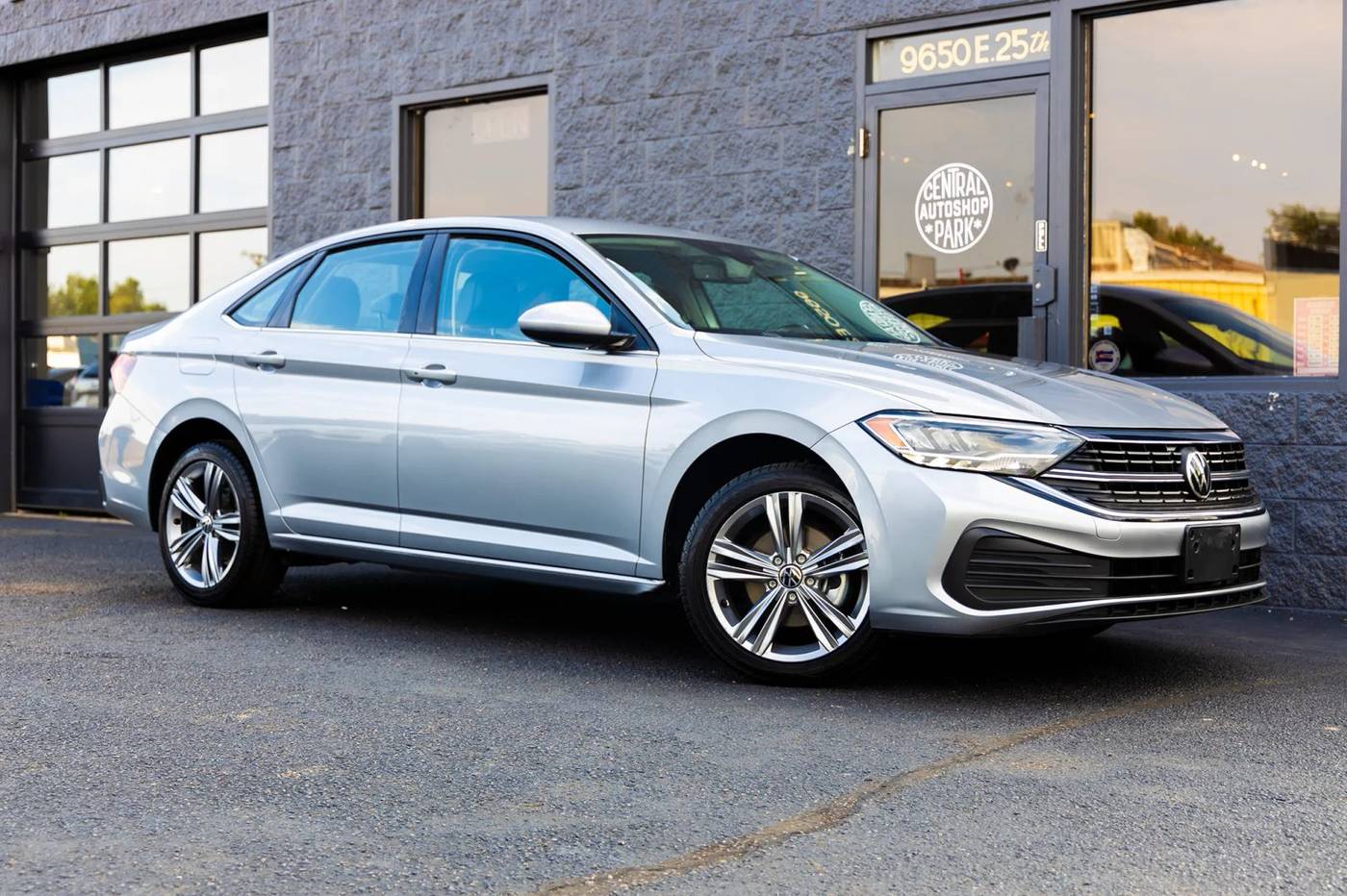 2022 Volkswagen Jetta SE — Sedan — 101,782 mi — Aurora, CO