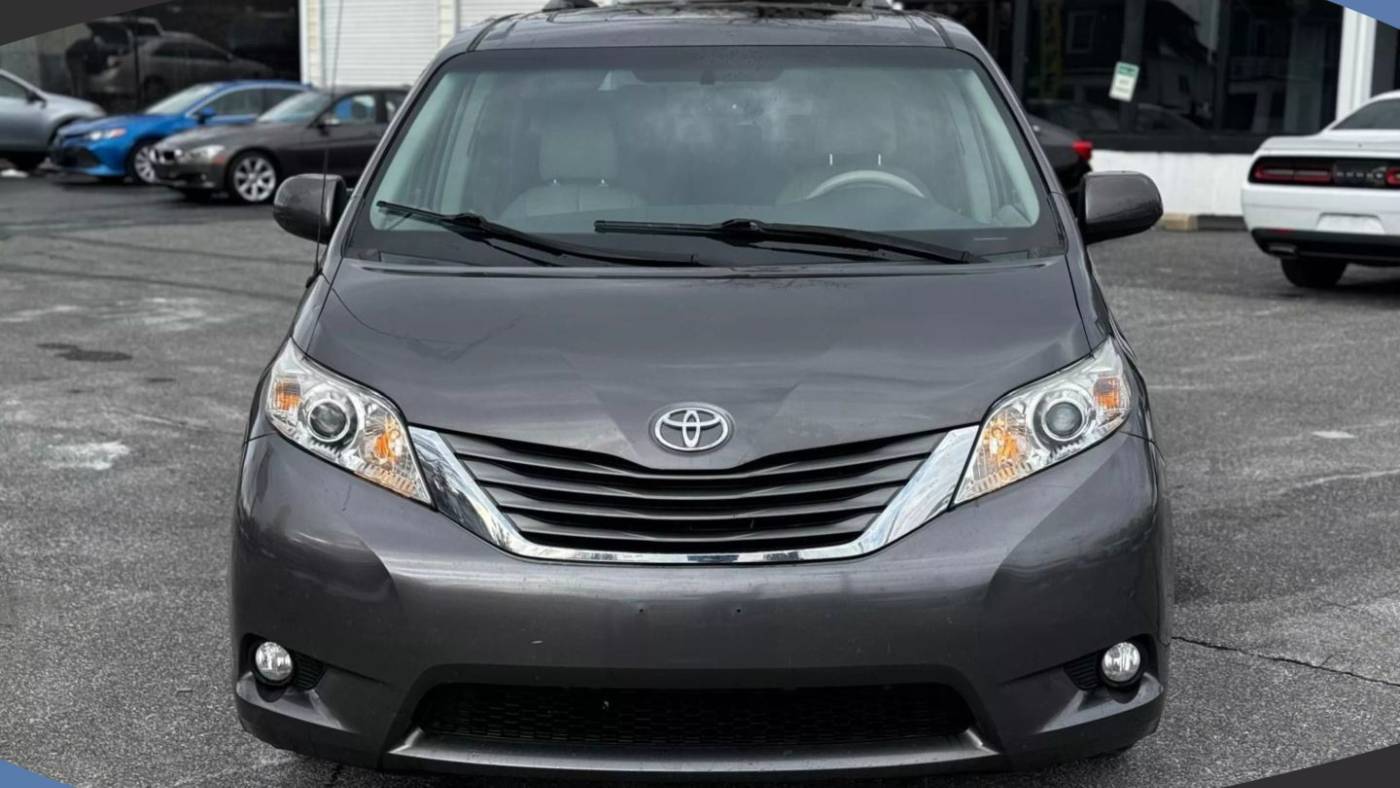 2014 Toyota Sienna XLE — Minivan — 107,530 mi — Baltimore, MD