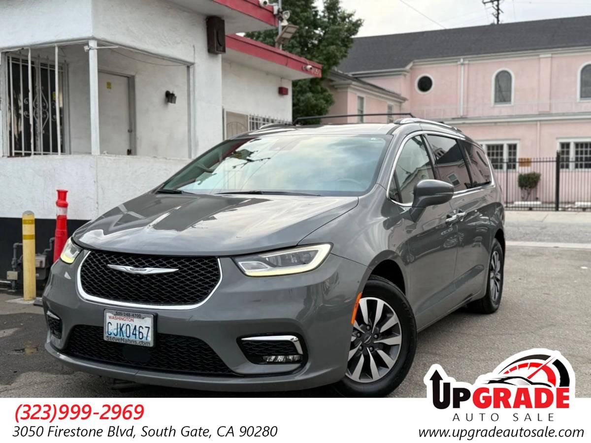 2021 Chrysler Pacifica Touring L — Minivan — 88,669 mi — Southgate, CA