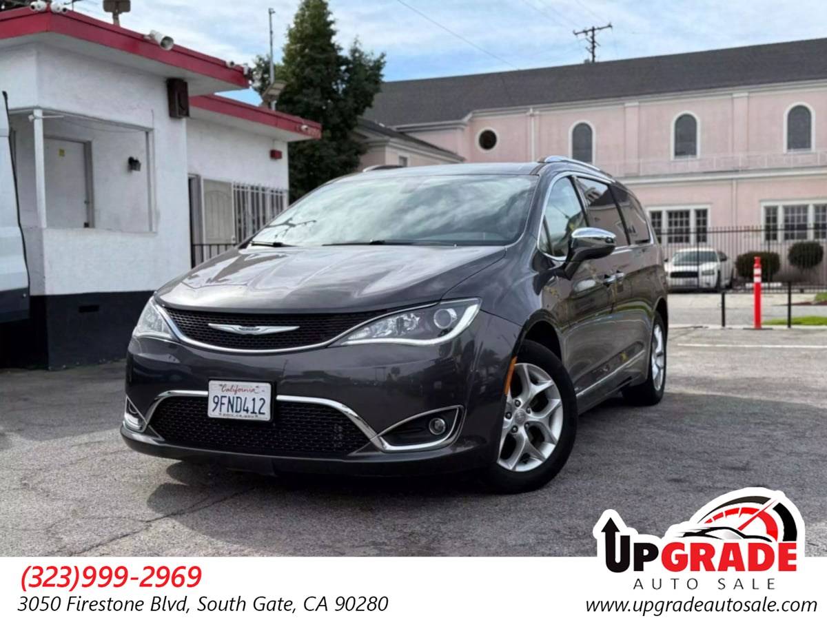 2020 Chrysler Pacifica Limited — Minivan — 116,250 mi — Southgate, CA