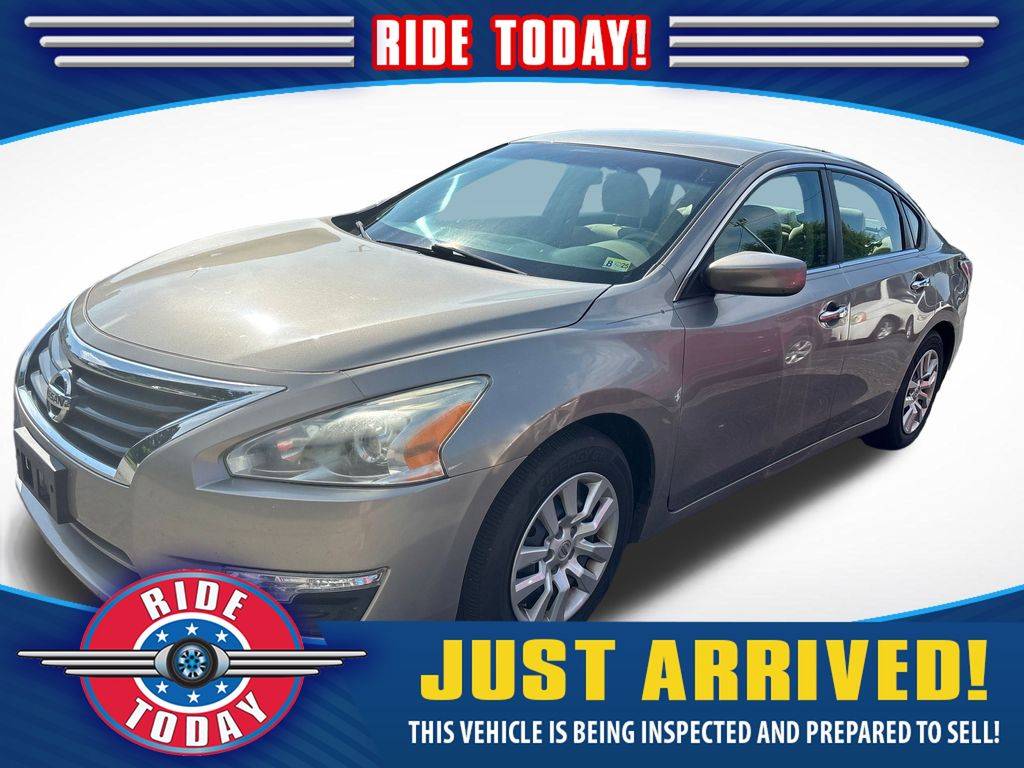 2014 Nissan Altima 2.5 S — Sedan — 81,354 mi — Roanoke, VA