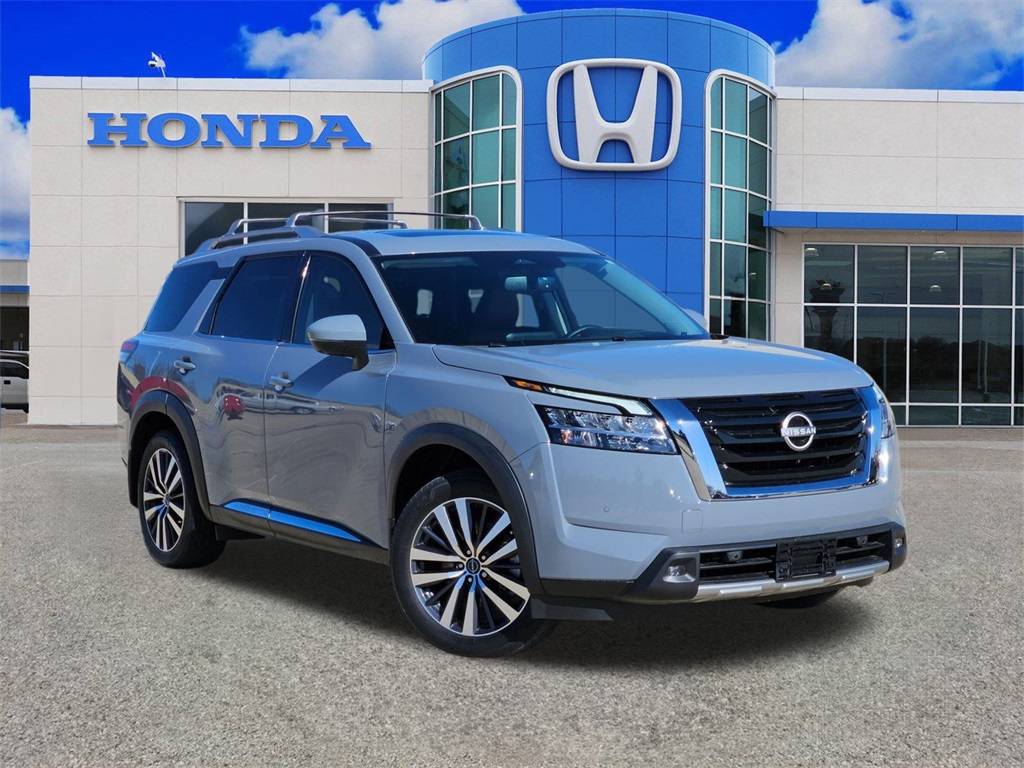 2022 Nissan Pathfinder Platinum — SUV — 16,998 mi — Weatherford, TX
