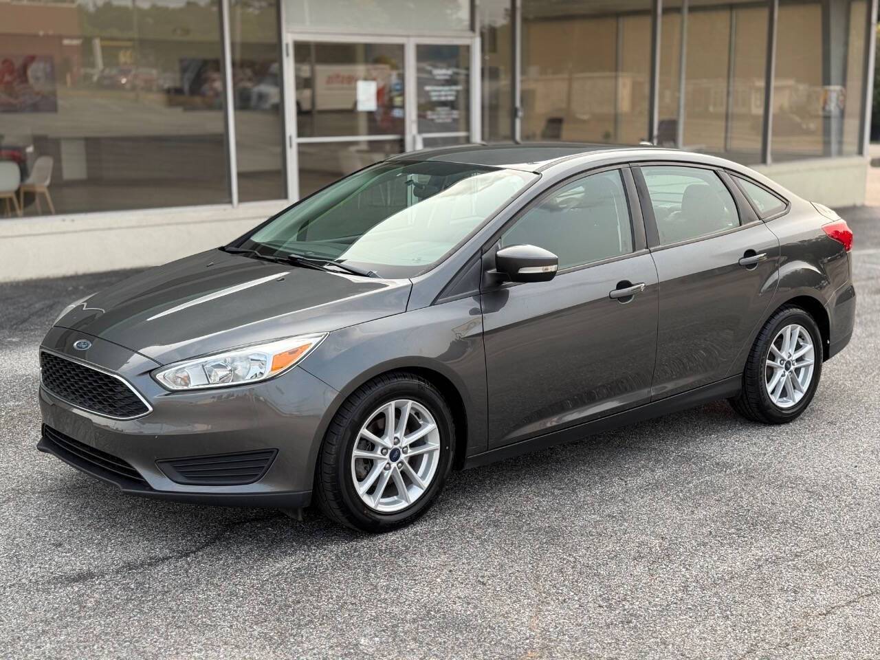 2017 Ford Focus SE — Sedan — 65,126 mi — Laurel, MD