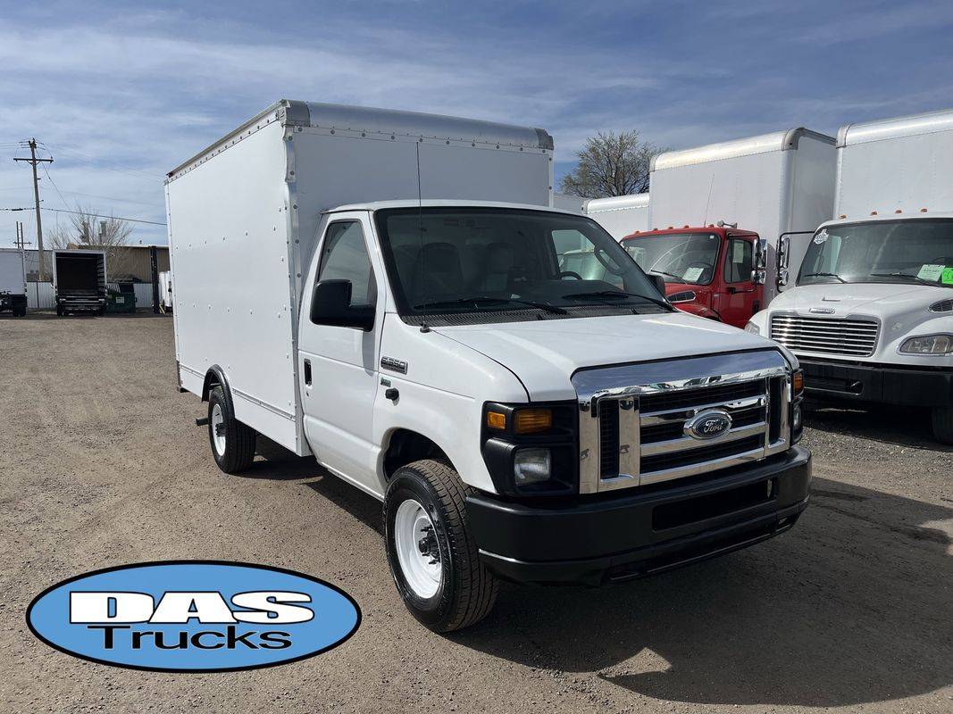 2014 Ford Econoline Commercial Cutaway E-350 — Chassis Cab Truck — 147,926 mi — Englewood, CO