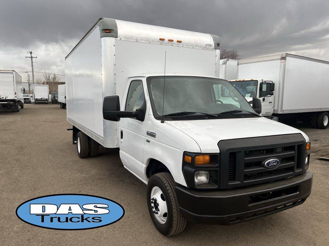 2016 Ford Econoline Commercial Cutaway E-350 — Chassis Cab Truck — 164,474 mi — Englewood, CO
