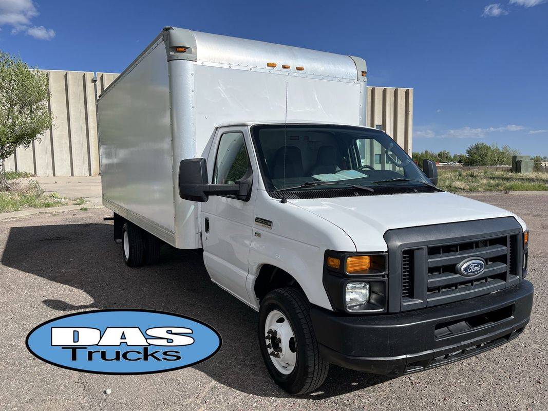2015 Ford Econoline Commercial Cutaway E-350 — Chassis Cab Truck — 150,805 mi — Englewood, CO