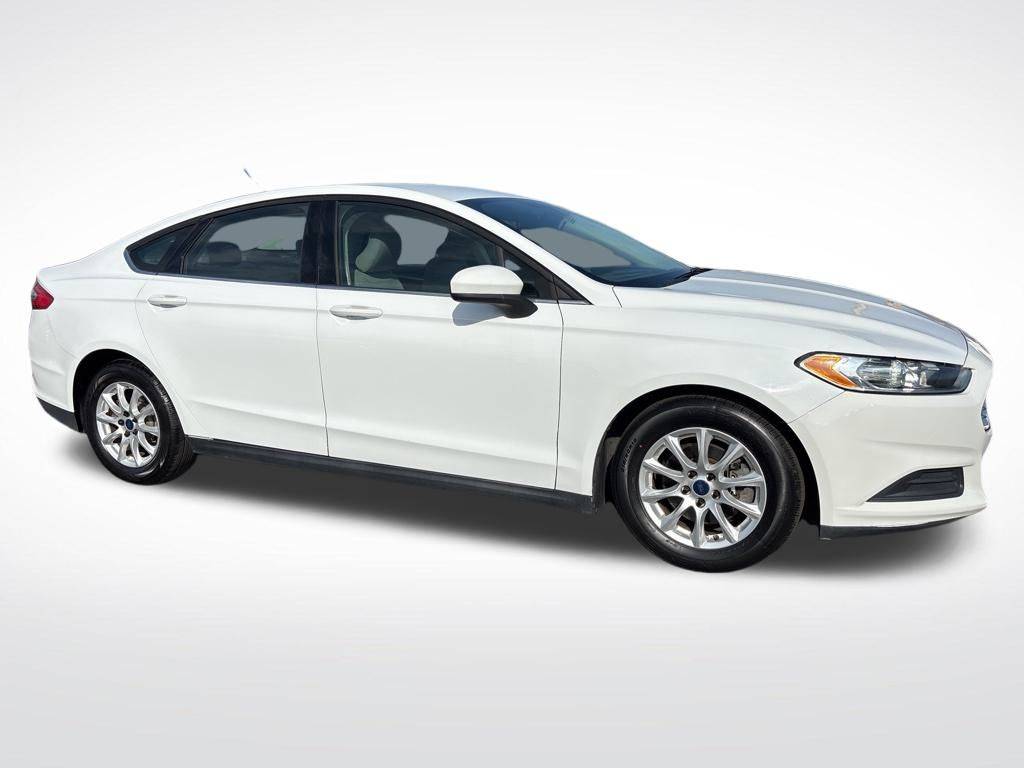 2016 Ford Fusion S — Sedan — 137,077 mi — Montgomery, AL