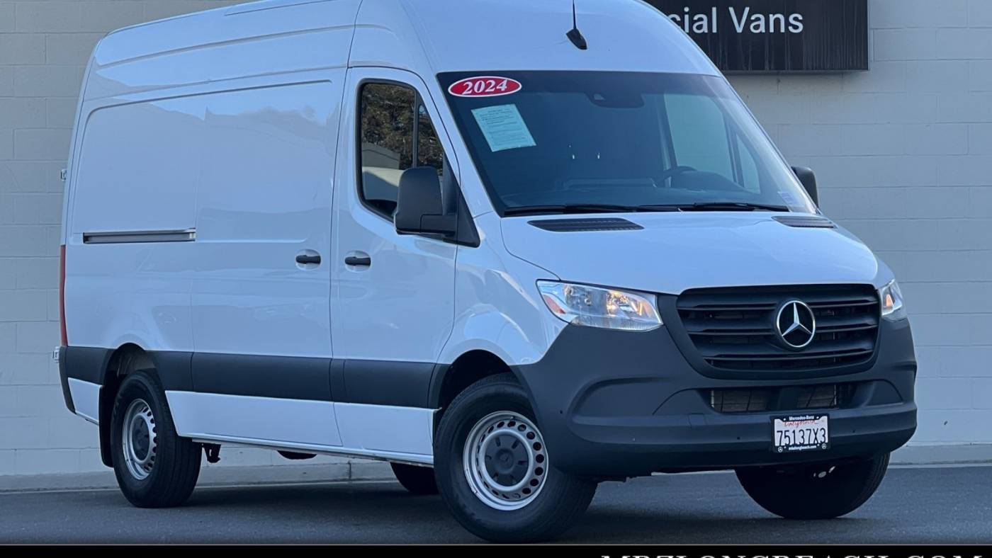 2024 Mercedes-Benz Sprinter Cargo Van 2500 — Cargo Van — 6,139 mi — Signal Hill, CA