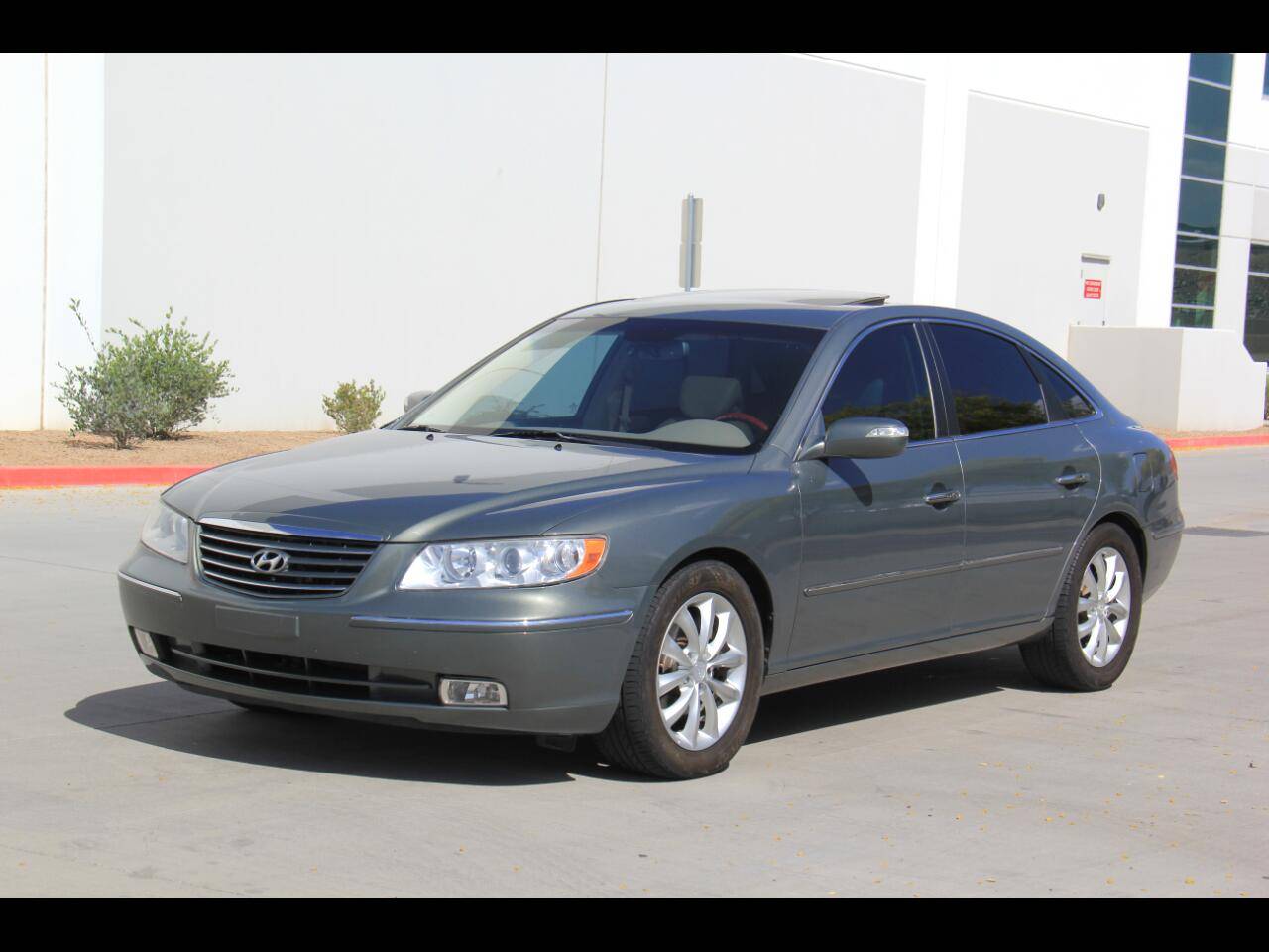 2007 Hyundai Azera SE — Sedan — 37,821 mi — Phoenix, AZ
