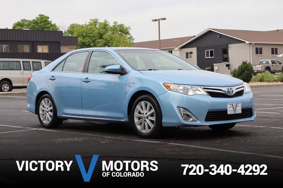 2013 Toyota Camry Hybrid XLE — Sedan — 112,226 mi — Longmont, CO