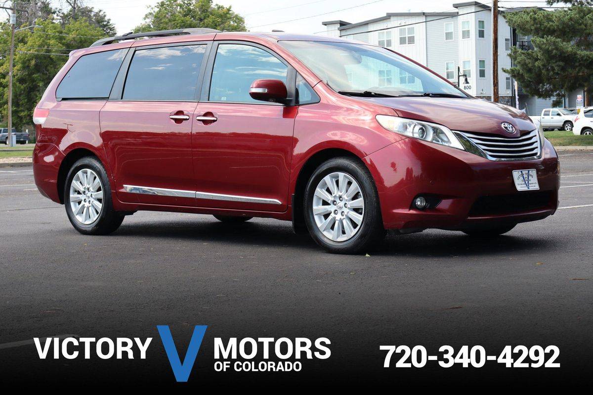 2013 Toyota Sienna Limited — Minivan — 165,228 mi — Longmont, CO