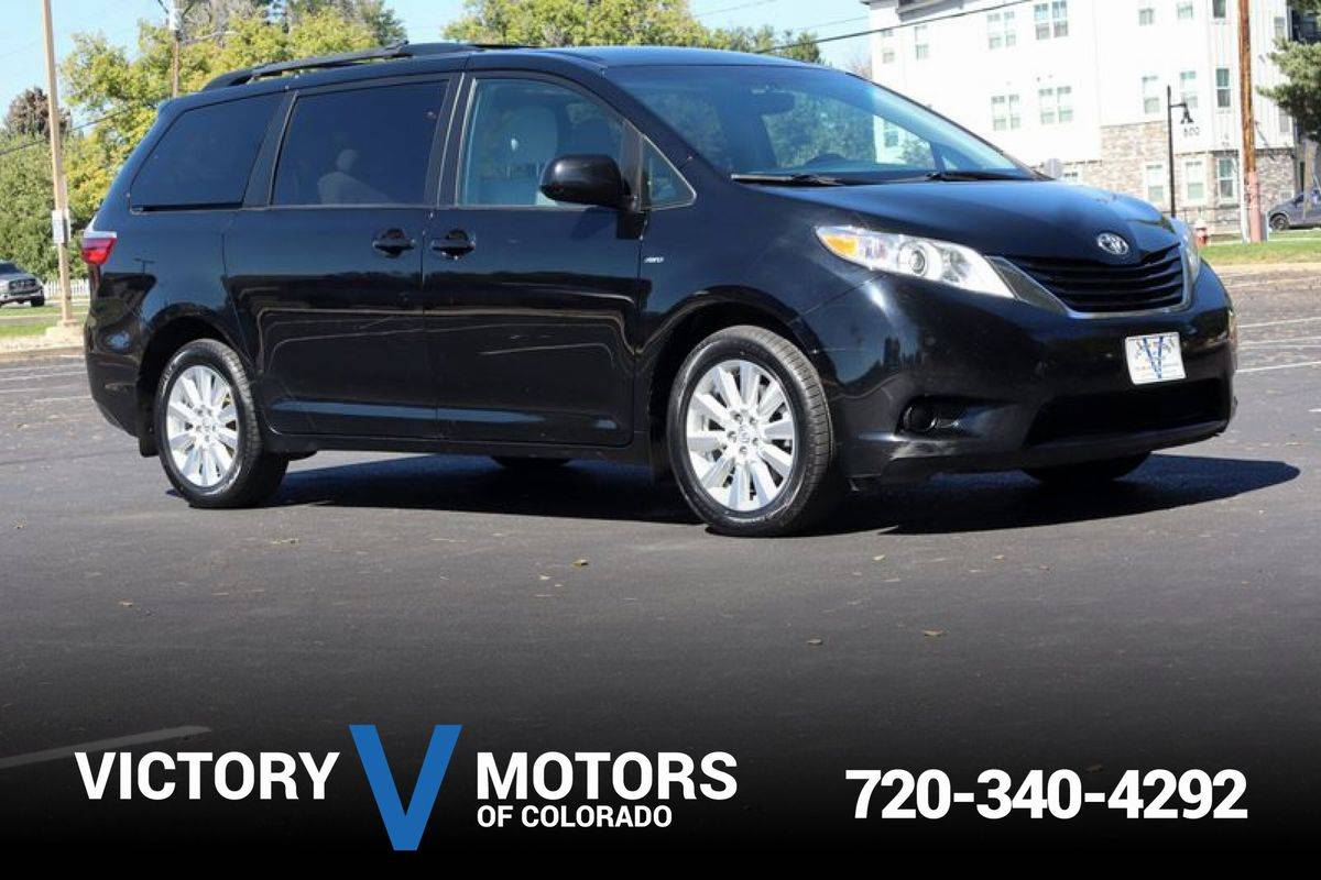 2017 Toyota Sienna LE — Minivan — 125,864 mi — Longmont, CO