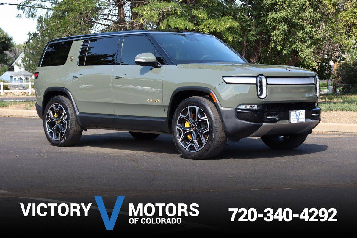 2022 Rivian R1S