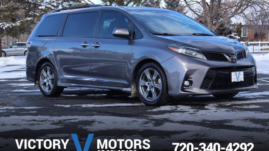 2018 Toyota Sienna SE — Minivan — 137,035 mi — Longmont, CO