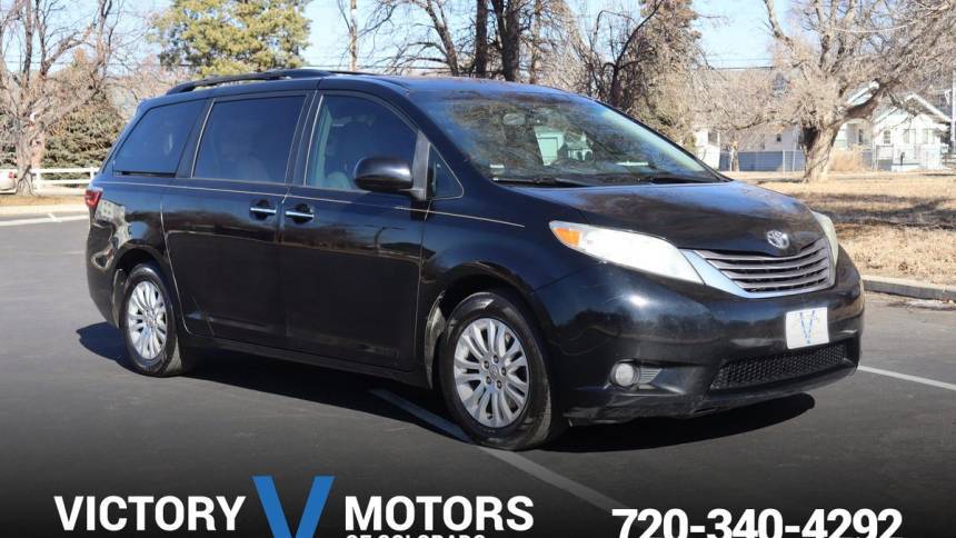2017 Toyota Sienna XLE — Minivan — 158,061 mi — Longmont, CO