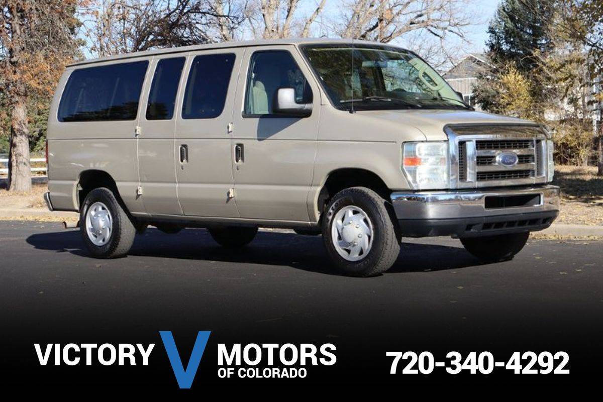 2009 Ford Econoline Wagon E-350 Super Duty XLT