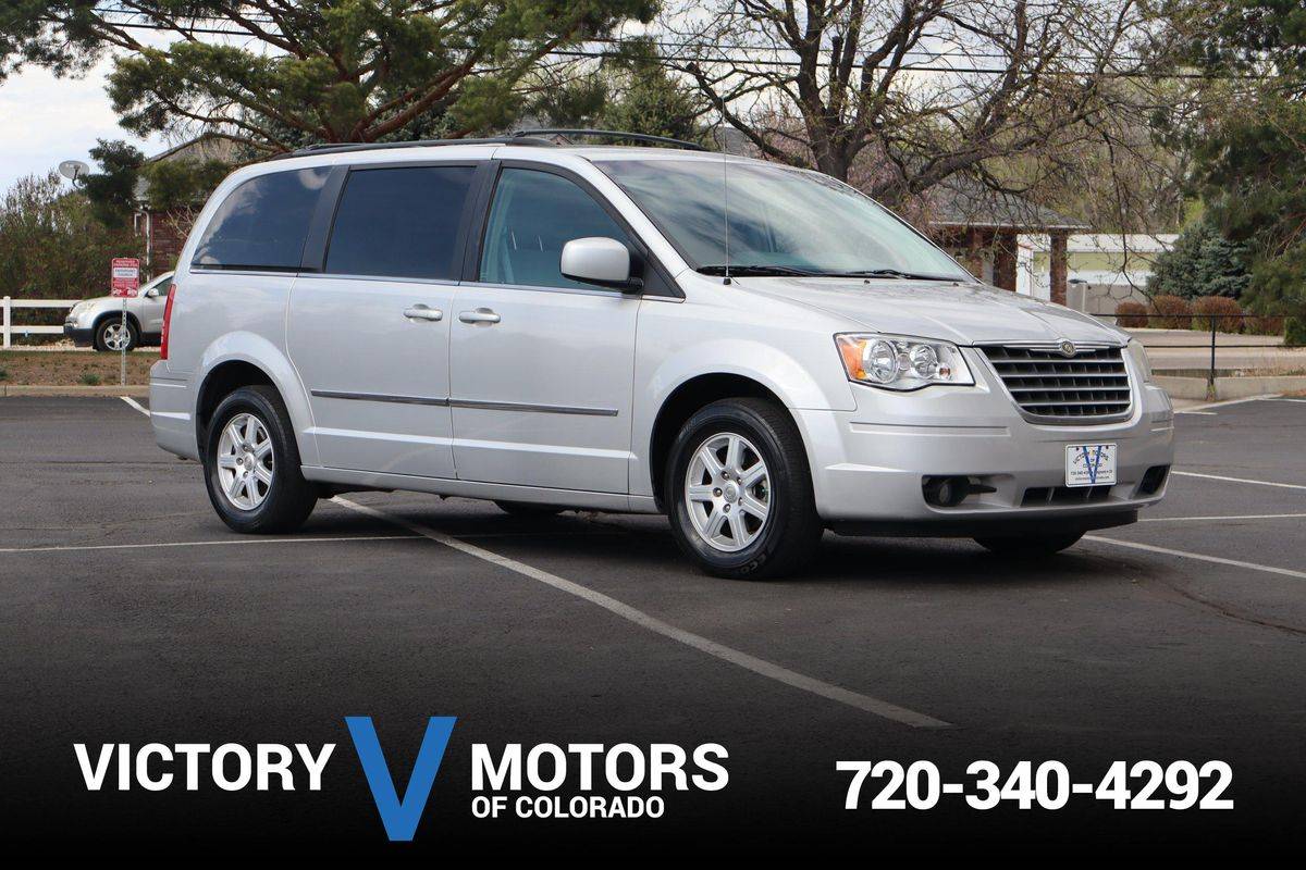 2010 Chrysler Town & Country Touring — Minivan — 114,154 mi — Longmont, CO