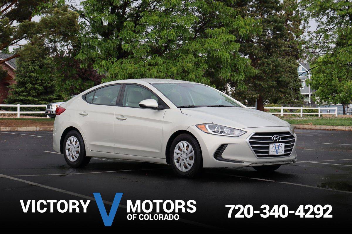 2017 Hyundai Elantra SE — Sedan — 105,448 mi — Longmont, CO