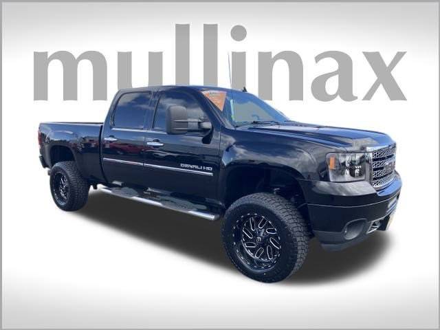2014 GMC Sierra 2500HD Denali — Pickup Truck — 137,583 mi — Olympia, WA