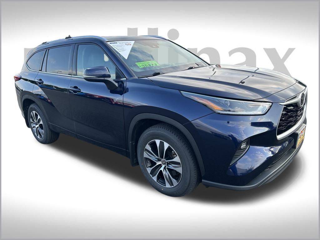 2021 Toyota Highlander XLE — SUV — 38,534 mi — Olympia, WA