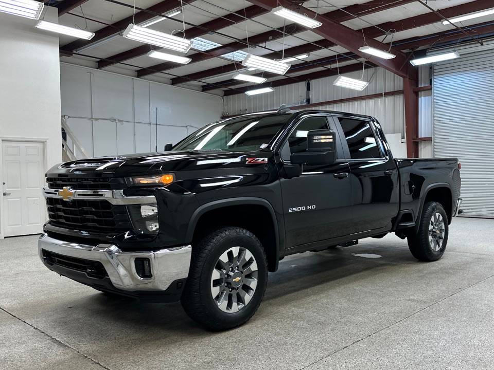2024 Chevrolet Silverado 2500HD LT — Pickup Truck — 9,357 mi — Modesto, CA