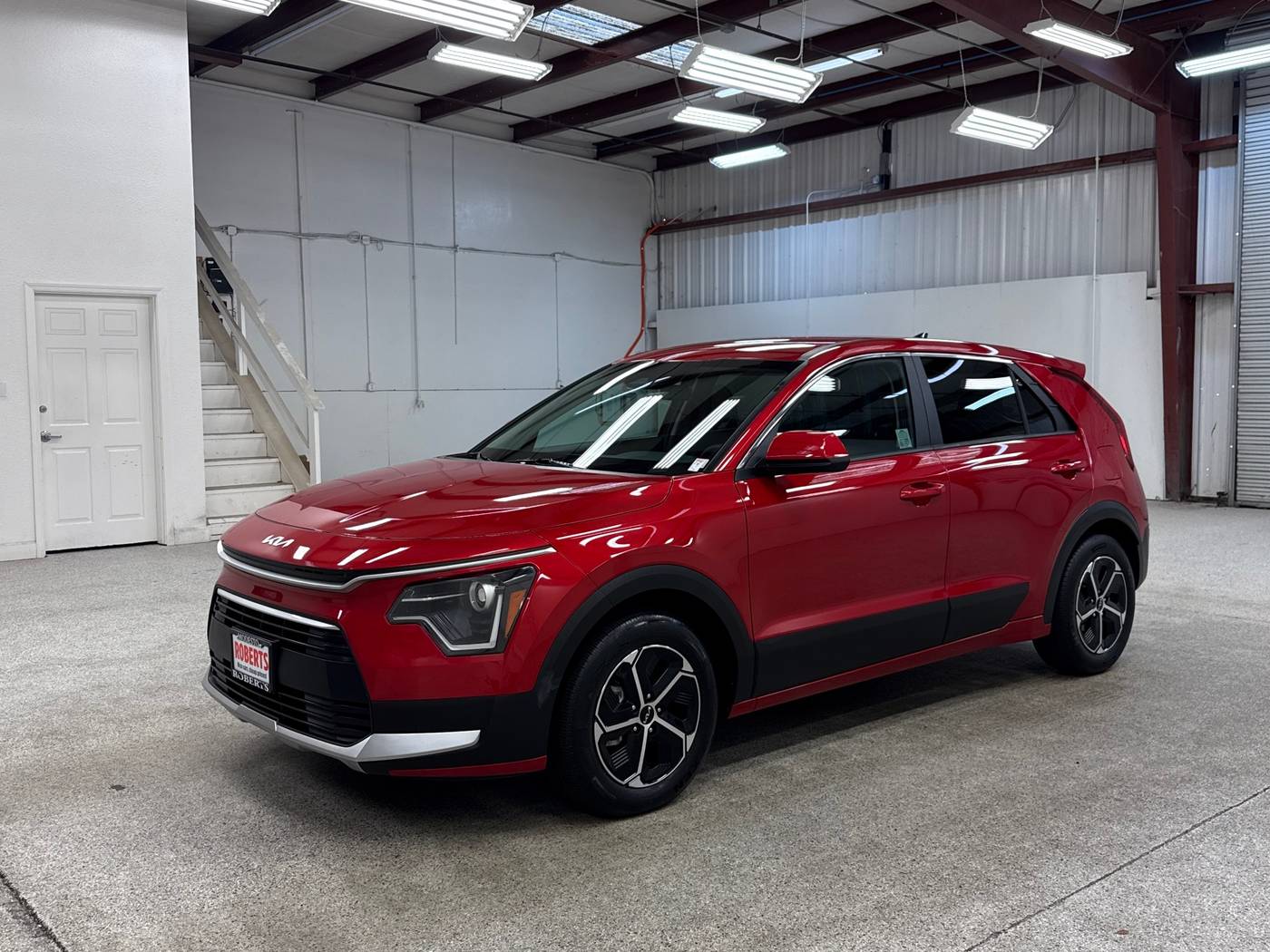2023 Kia Niro Hybrid LX — SUV — 25,597 mi — Modesto, CA