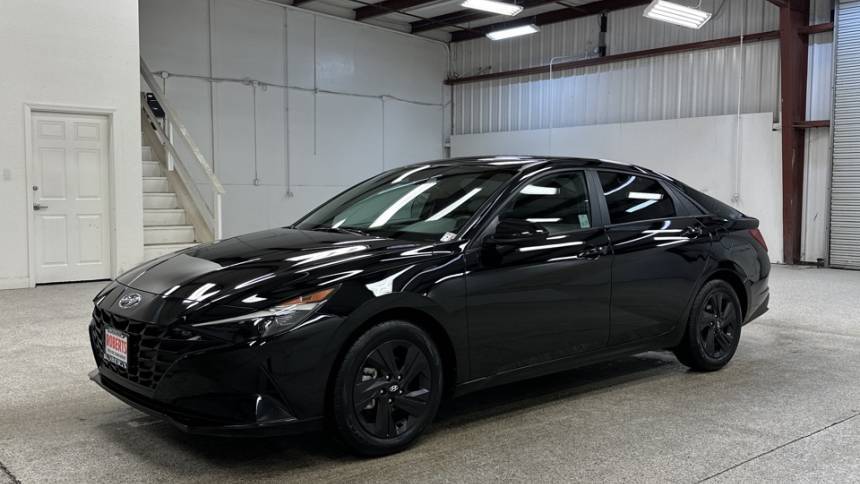 2023 Hyundai Elantra Hybrid Blue — Sedan — 31,456 mi — Modesto, CA