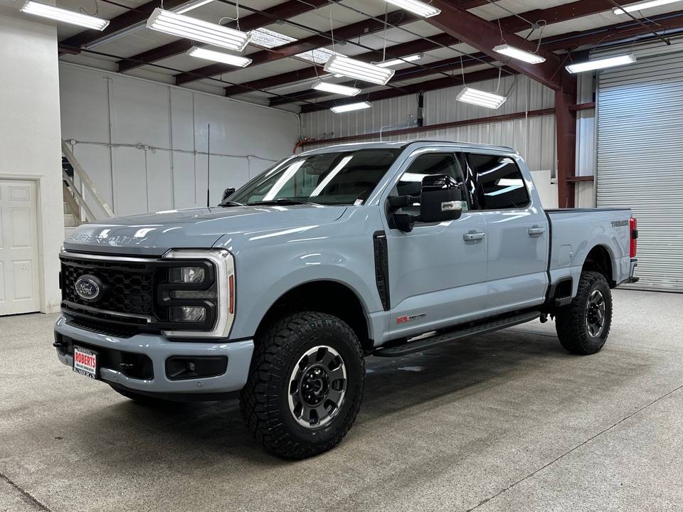 2024 Ford Super Duty F-250 LARIAT — Pickup Truck — 10,073 mi — Modesto, CA