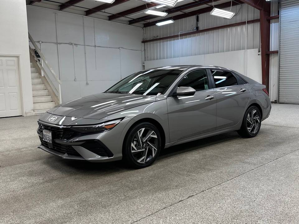 2024 Hyundai Elantra Hybrid Limited — Sedan — 26,125 mi — Modesto, CA