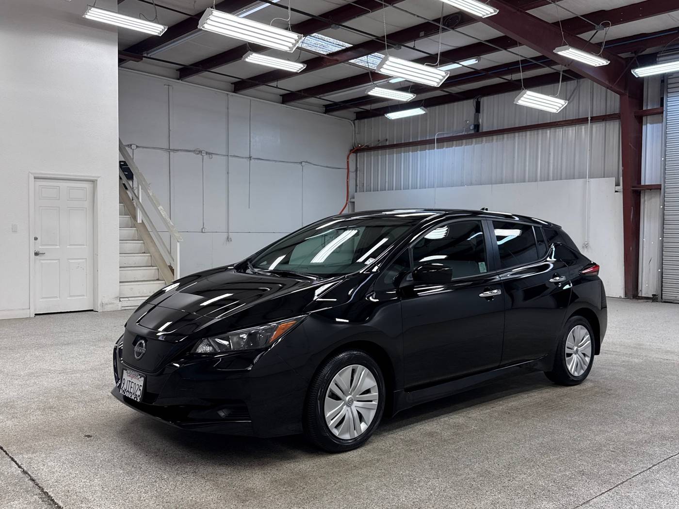 2023 Nissan LEAF S — Hatchback — 4,916 mi — Modesto, CA