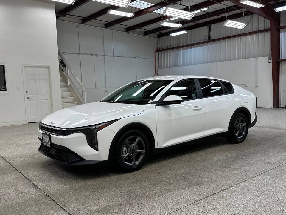 2025 Kia K4 LXS — Sedan — 4,193 mi — Modesto, CA