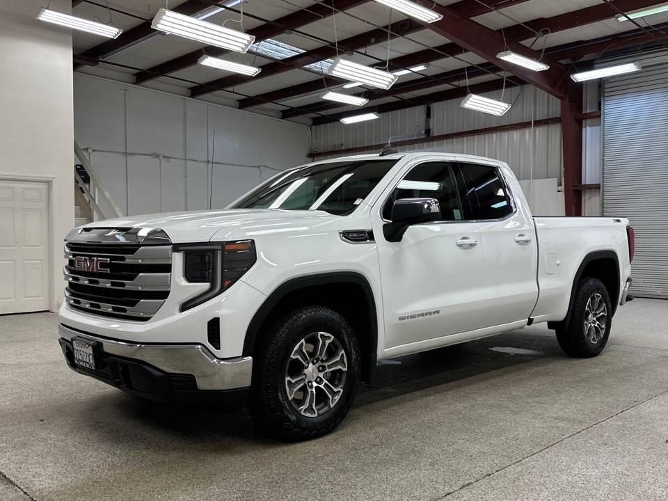 2023 GMC Sierra 1500 SLE — Pickup Truck — 10,800 mi — Modesto, CA