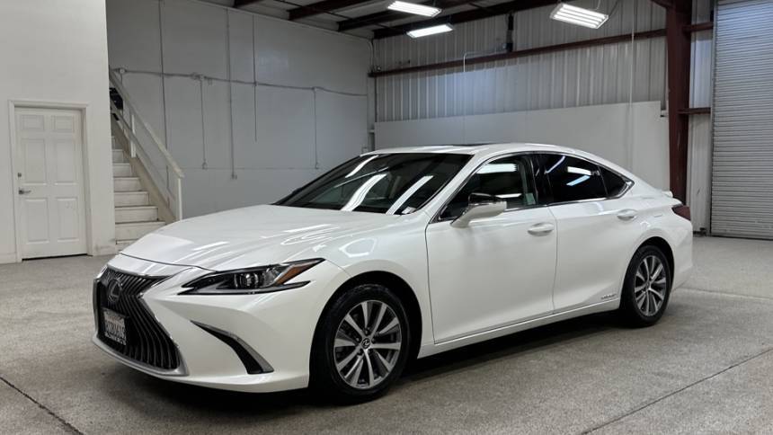 2020 Lexus ES ES 300h — Sedan — 24,784 mi — Modesto, CA