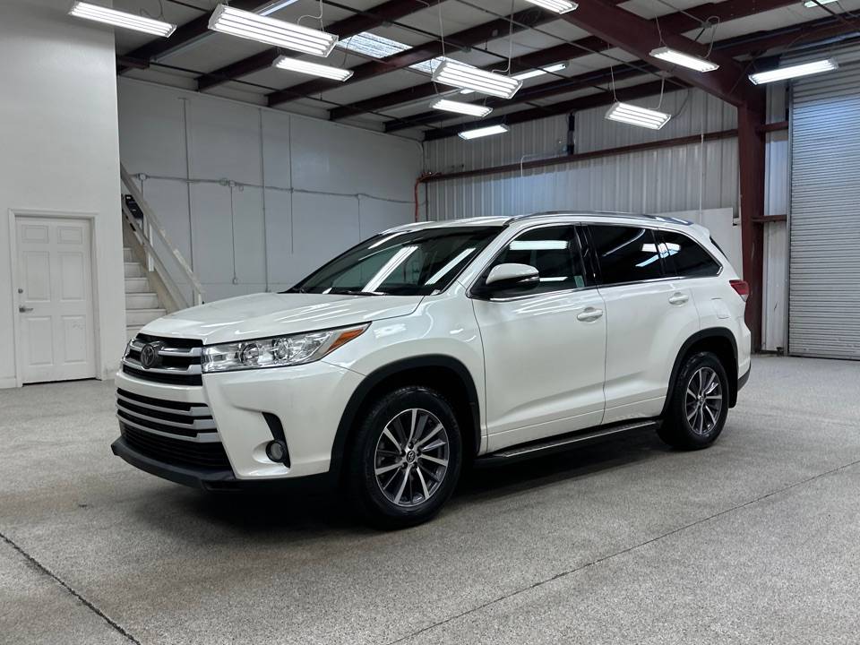 2018 Toyota Highlander XLE — SUV — 53,485 mi — Modesto, CA