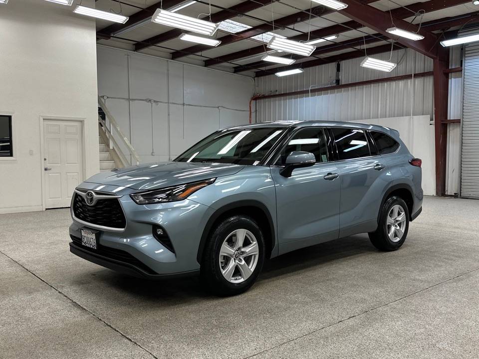 2022 Toyota Highlander LE — SUV — 25,162 mi — Modesto, CA