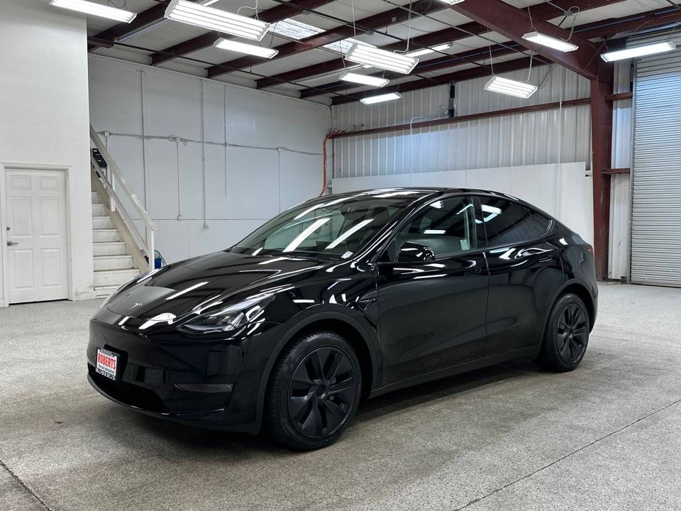 2025 Tesla Model Y Long Range — SUV — 26,005 mi — Modesto, CA