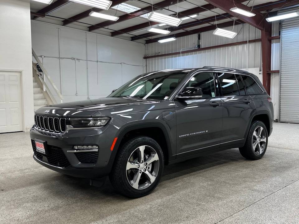 2022 Jeep Grand Cherokee 4xe — SUV — 29,877 mi — Modesto, CA