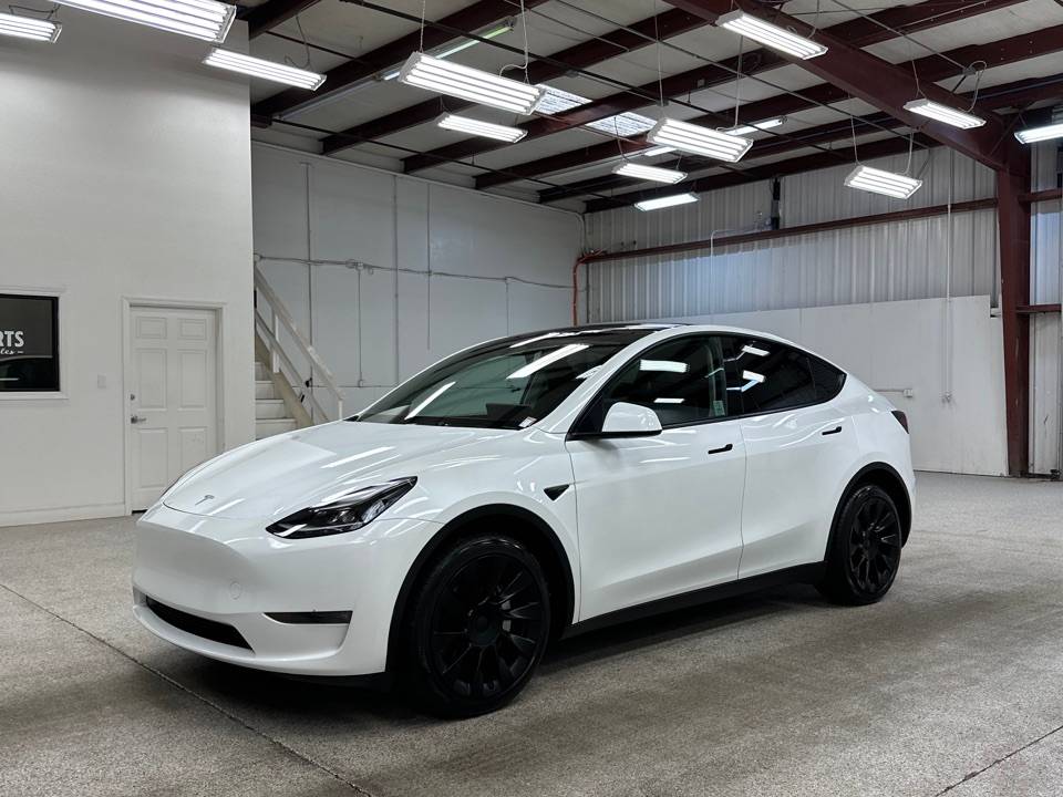 2023 Tesla Model Y Long Range — SUV — 17,165 mi — Modesto, CA